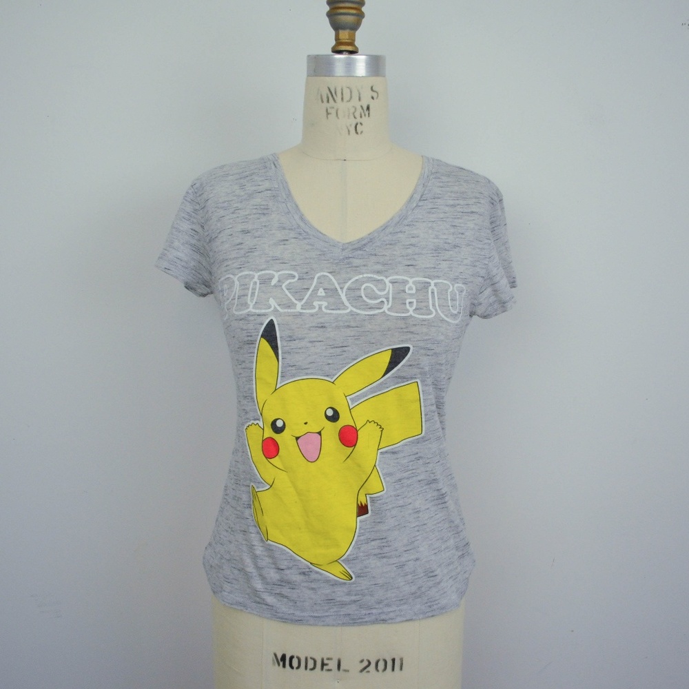 ❤️3/$29 Pikachu Pokemon T-Shirt Tee Gray V-Neck